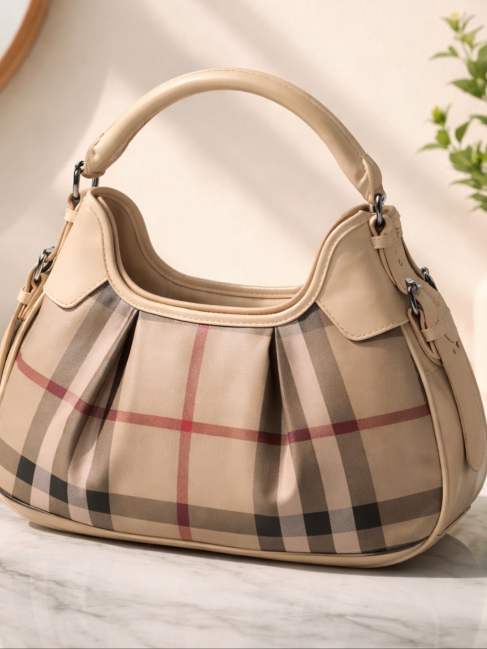 🛑✋Sale/Price Drop 🛑✋AUTHENTIC HANDBAG BURBERRY.